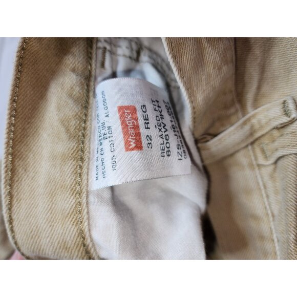 Wrangler‎ Bermuda Shorts size 32 Tan - Picture 2 of 8